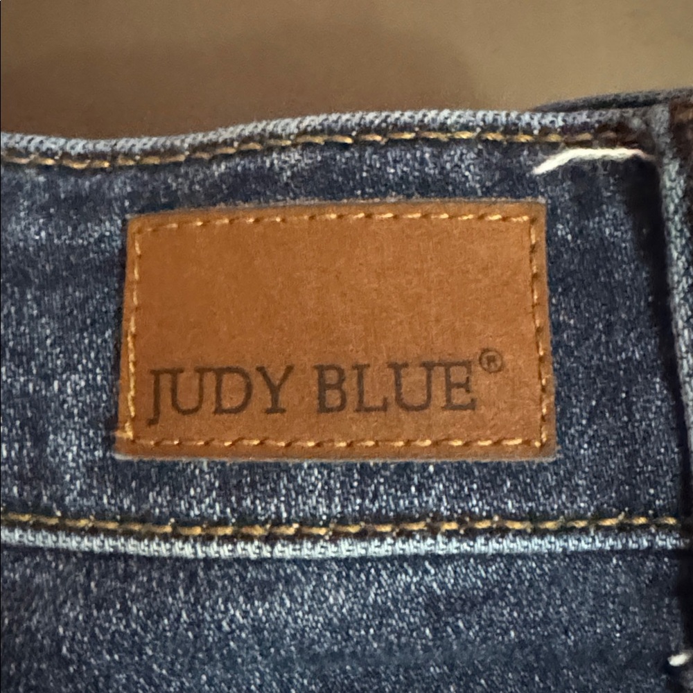 Judy Blue Classic Dark Blue High-Rise Denim Jeans - Picture 2 of 6